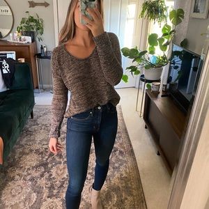 GREY & WHITE KNIT TOP